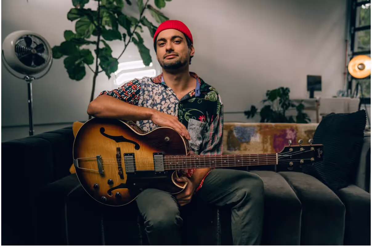 Jazz Guitar Lessons: Free Lessons By Experts [Inc Exercises]